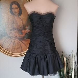 BETSEY JOHNSON EVENING Silk Prom Dress. Size 2